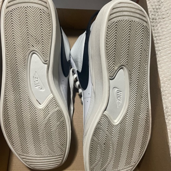 Nike Blazer Phantom Mid - Picture 8 of 9